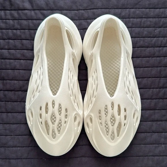 Yeezy foam runner SAND - Picture 2 of 7